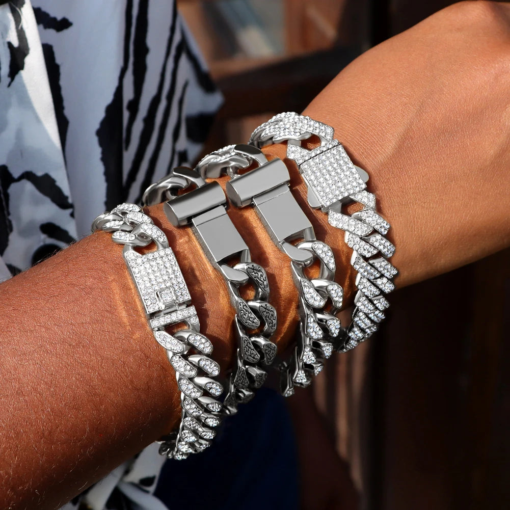 Full Rhinestone Prong Cuban Link Bracelet