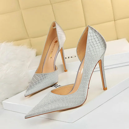 Sexy Slim Hollow-Out Shoes