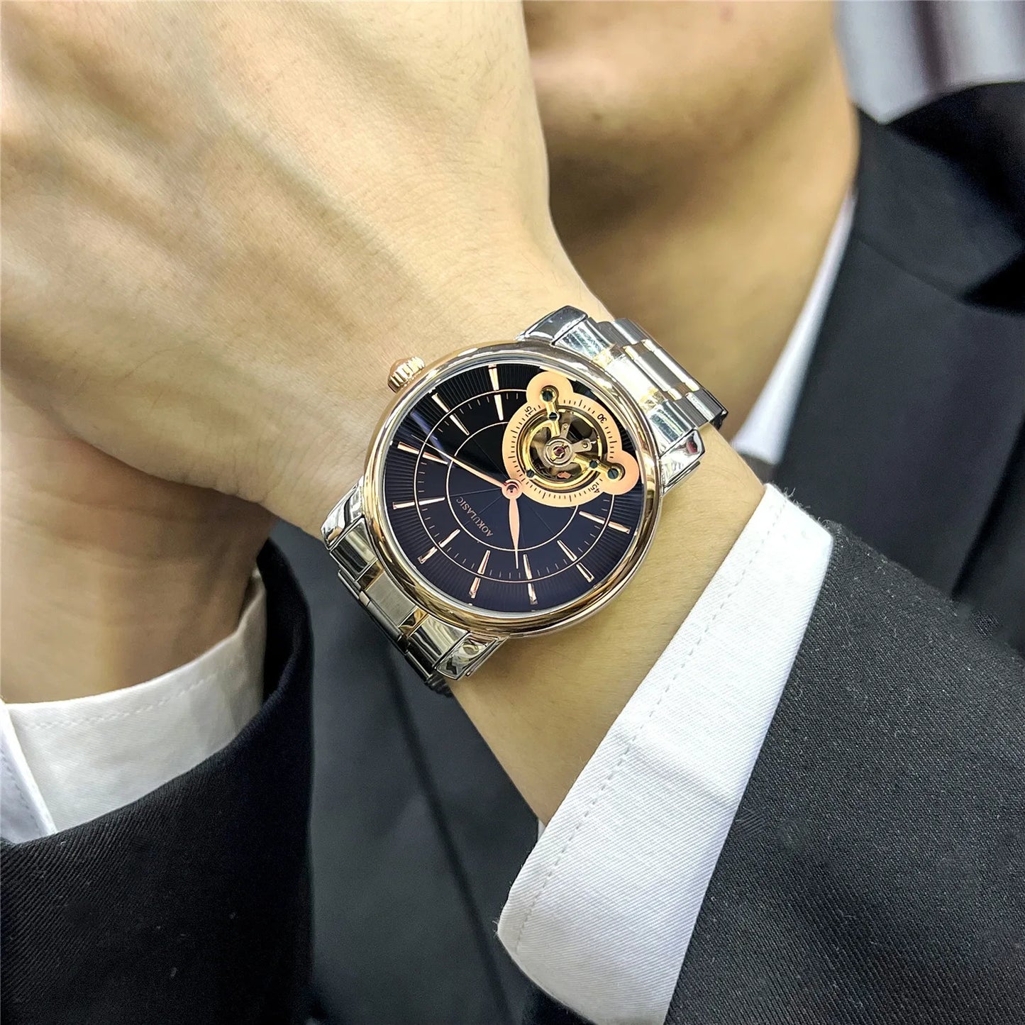Top Brand Business Watch