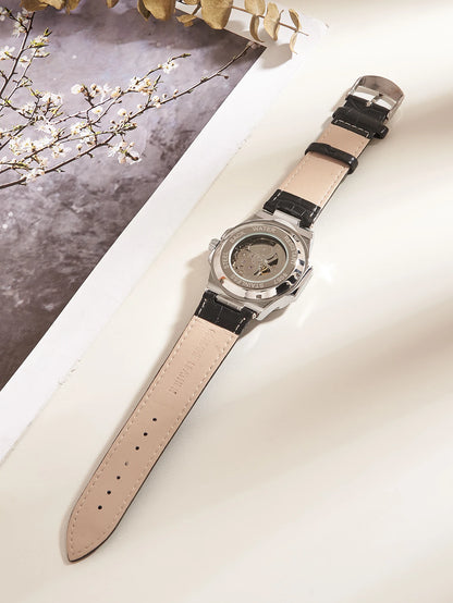Simple Leather Strap Timepiece