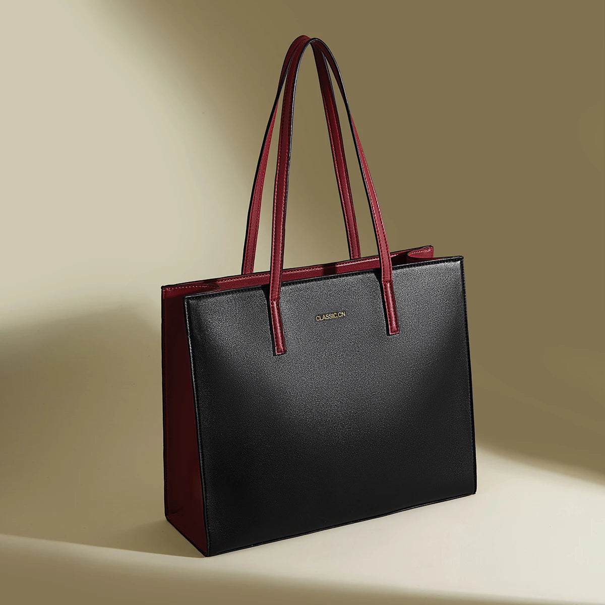 2026 PVC Commuter Purse
