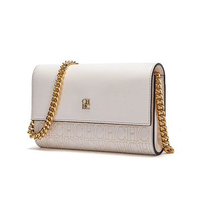 Spacious for Daily Essentials