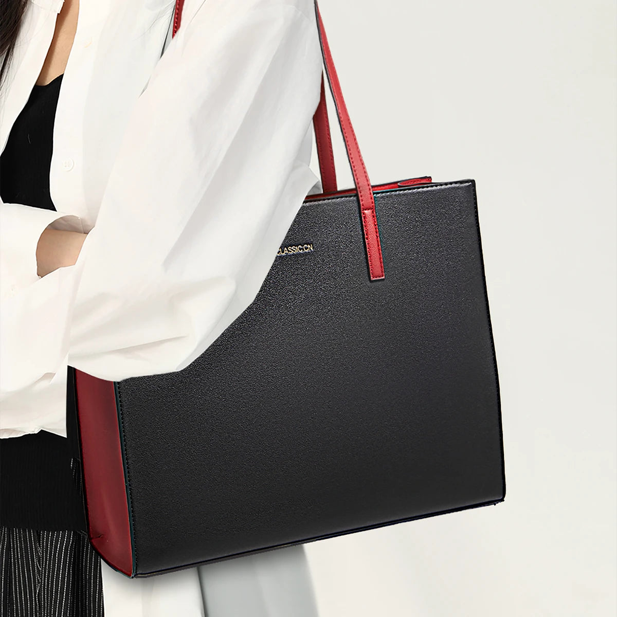 2026 PVC Commuter Purse