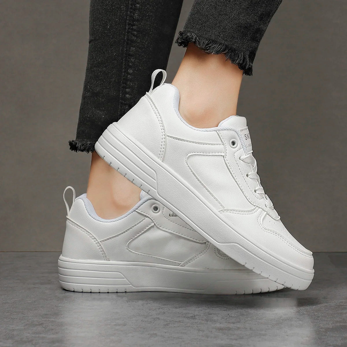 Women's Skate Sneakers
