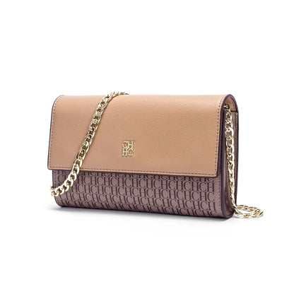 Spacious for Daily Essentials