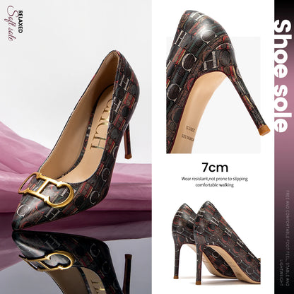 Women’s Letter-Printed Pumps
