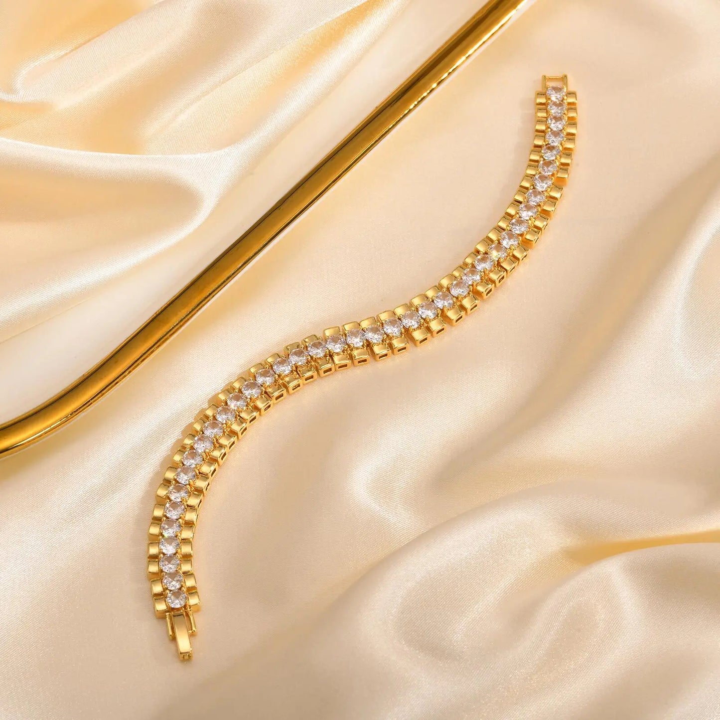 14K Gold Chunky Paperclip Chain Bracelet