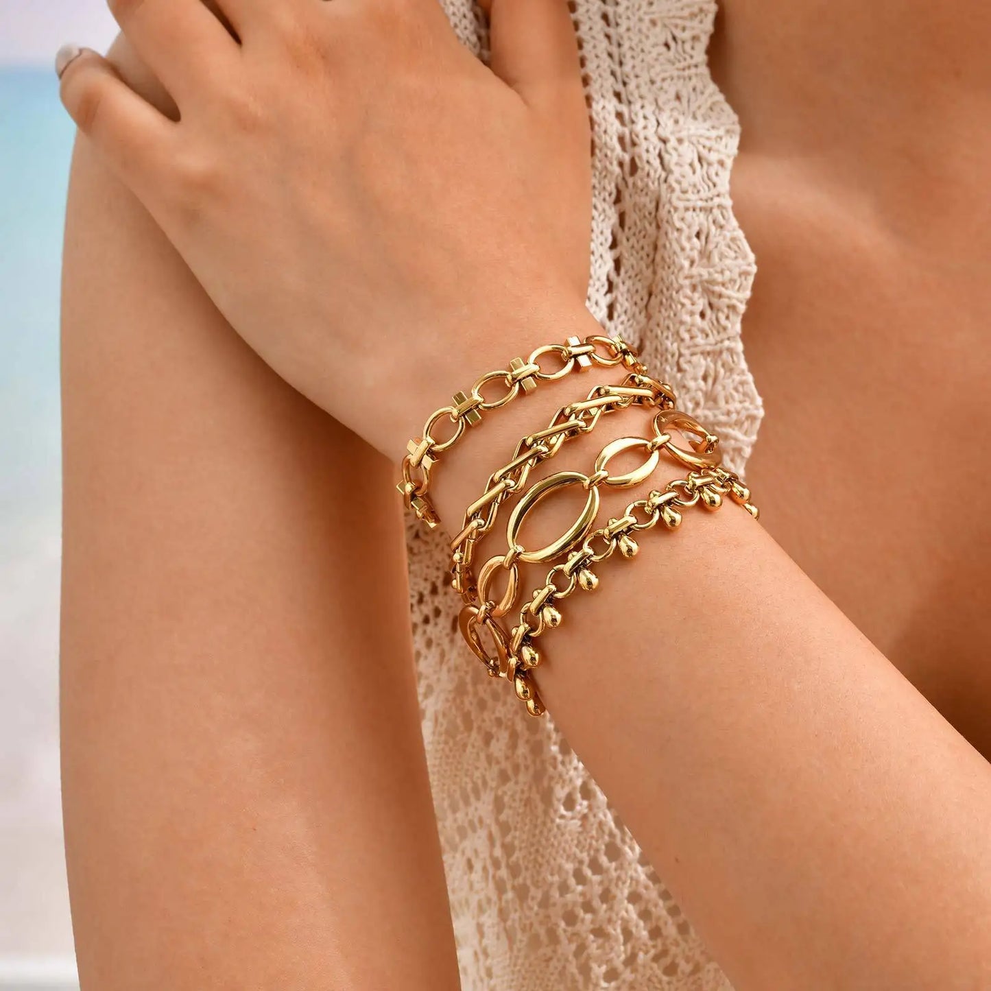 Gold-Tone Toggle Clasp Chain Bracelet
