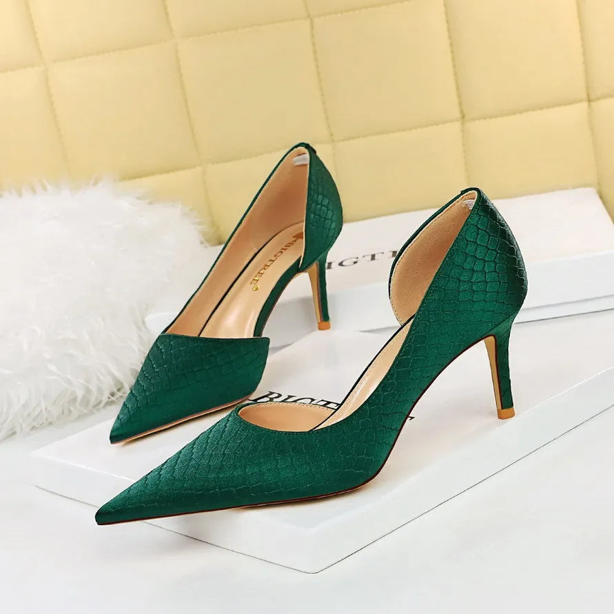 Sexy Slim Hollow-Out Shoes